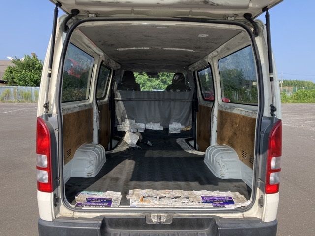 2020 Toyota Hiace Van DX auction photo 11