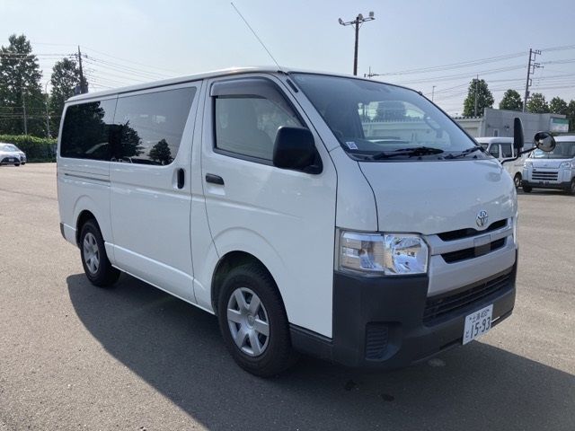 2020 Toyota Hiace Van DX Japan auction vehicle