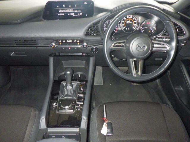 2019 Mazda 3ファストバック 15Sツーリング 4WD auction photo 3