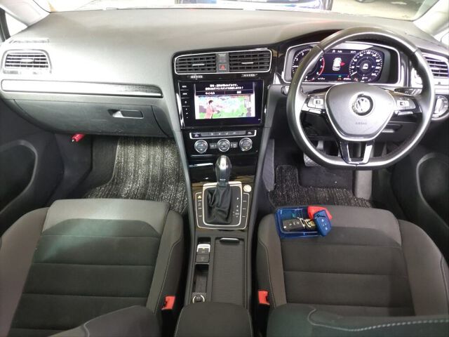 2018 Volkswagen ゴルフ TSIハイライン auction photo 3