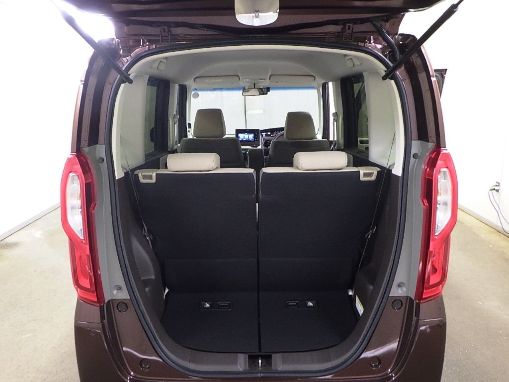 2023 Honda N-BOX 4WD L auction photo 8