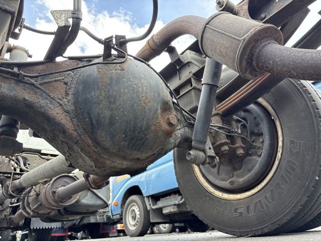 2006 Isuzu Elf chassis auction photo 10