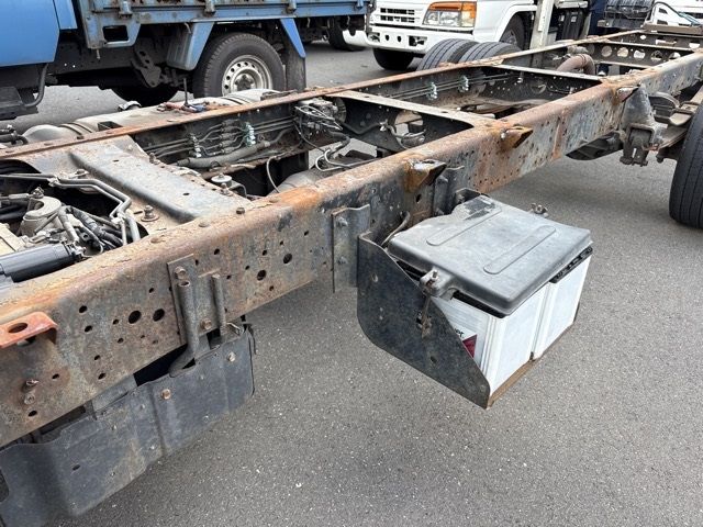 2006 Isuzu Elf chassis auction photo 12