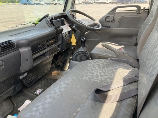 2006 Isuzu Elf chassis auction photo 5