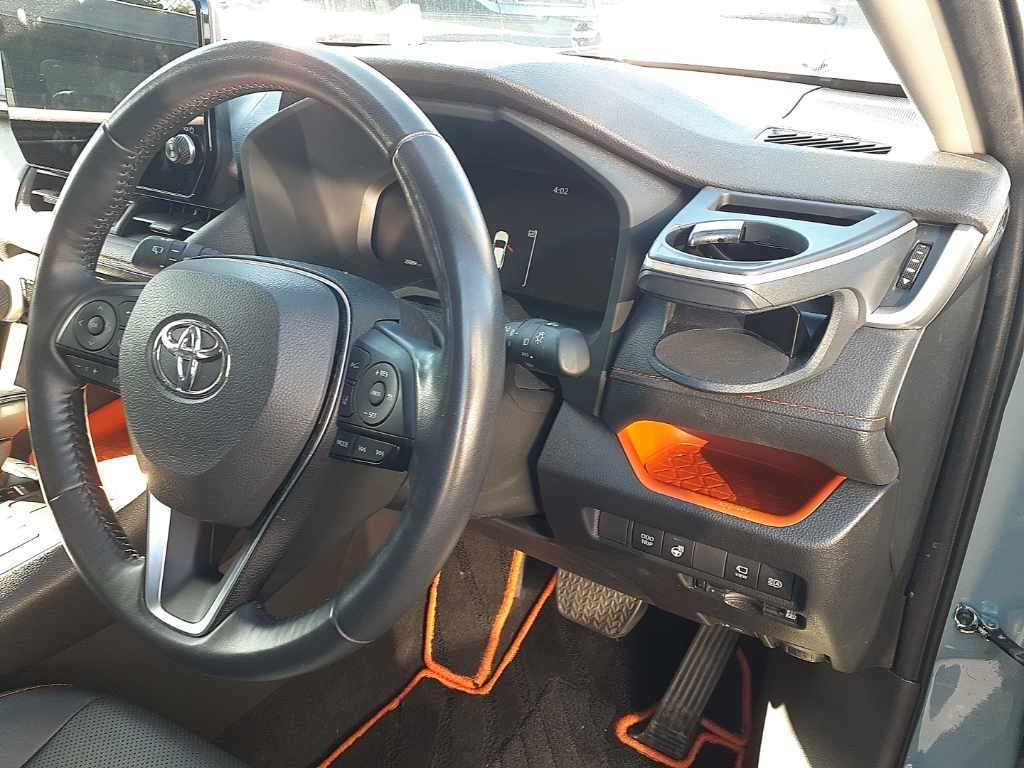 2024 Toyota RAV4 Adventure 4WD auction photo 9