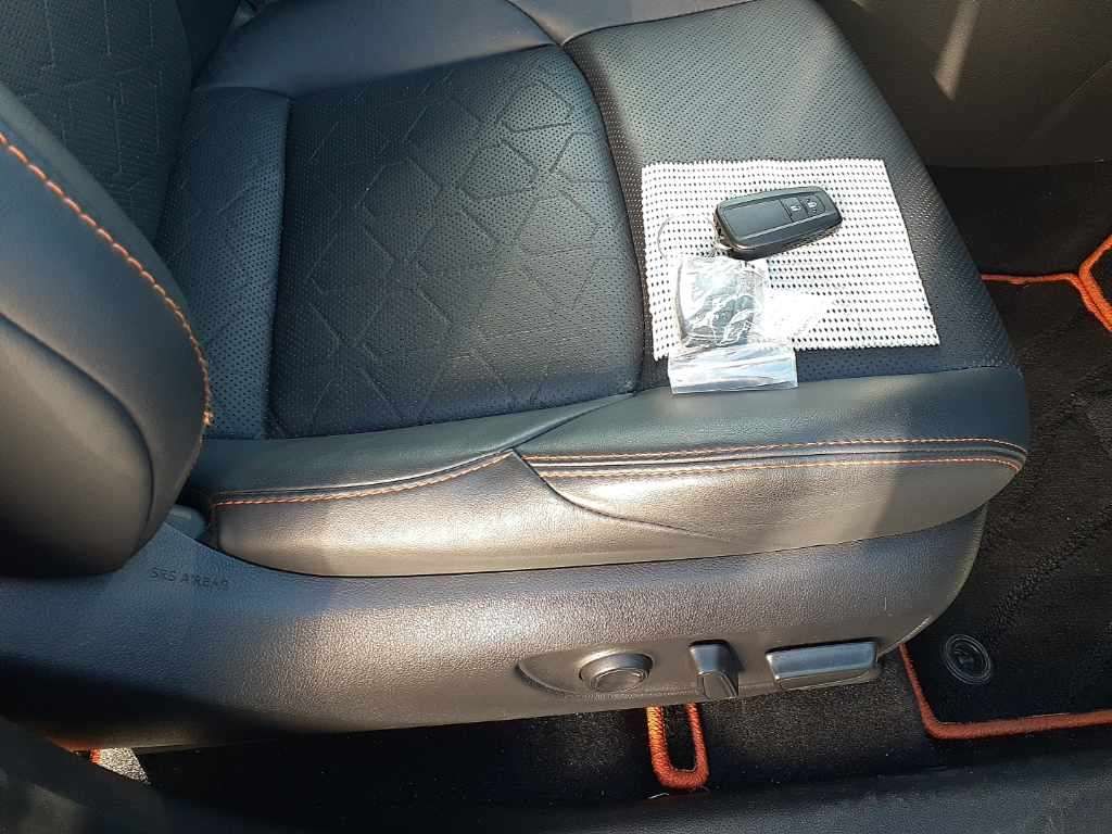 2024 Toyota RAV4 Adventure 4WD auction photo 10