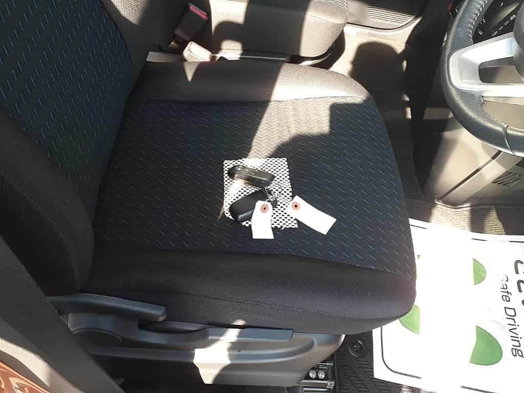 2021 Toyota Roomy カスタムG auction photo 10