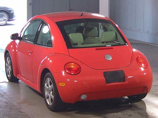 2005 Volkswagen ニュービートル Base grade auction photo 2