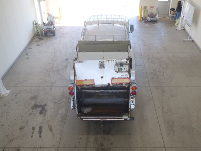 2011 Isuzu Elf ジンカイ auction photo 3