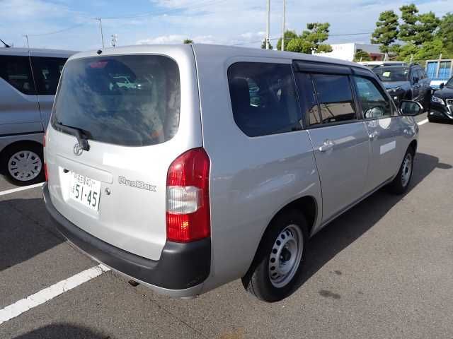 2021 Toyota Probox GL auction photo 2