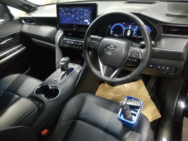 2024 Toyota Harrier Z Leather Package auction photo 3