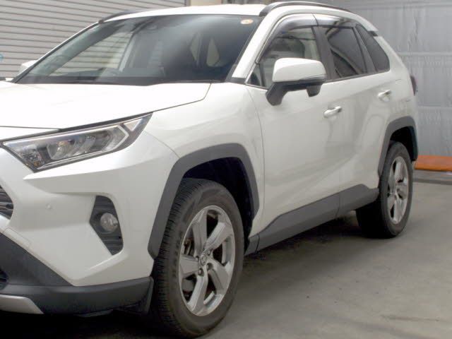 2021 Toyota RAV4 4WD G auction photo 4