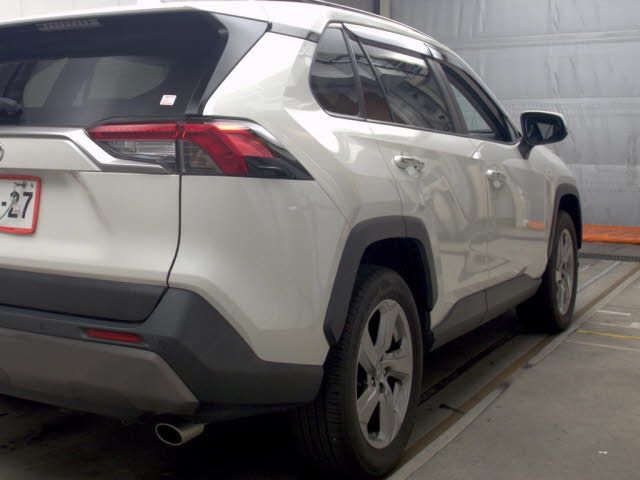 2021 Toyota RAV4 4WD G auction photo 5