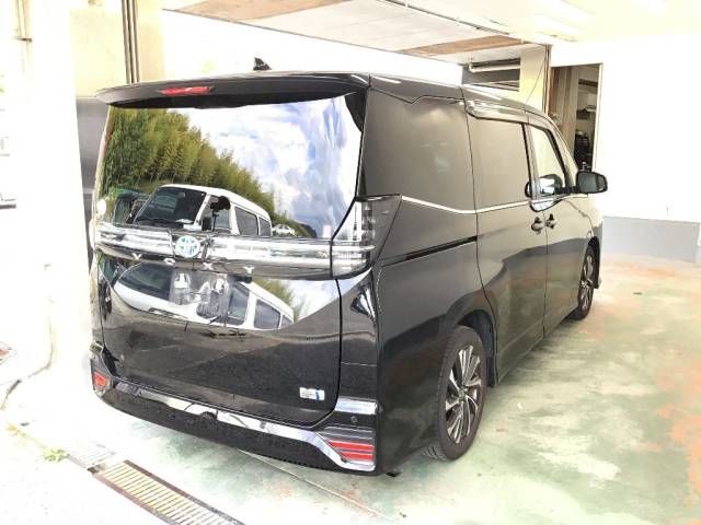 2023 Toyota Voxy ハイブリッドS-Z auction photo 4