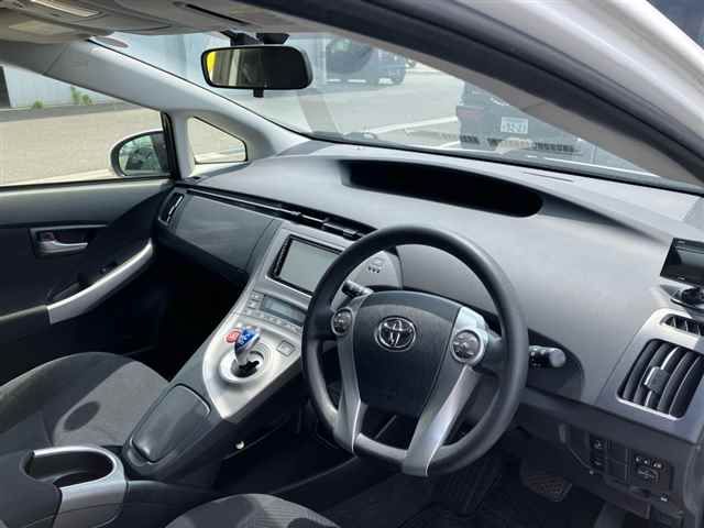 2015 Toyota Prius S auction photo 3