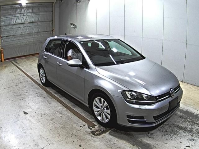 2015 Volkswagen TSI Japan auction vehicle