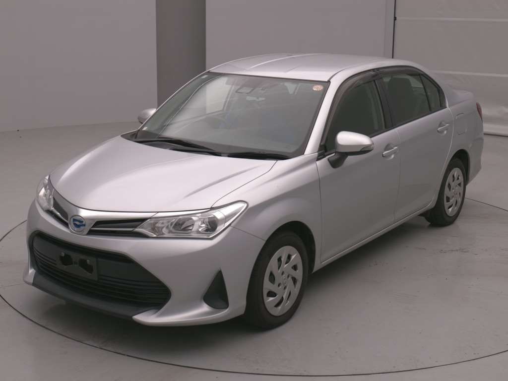 2021 Toyota Corolla Axio Hybrid EX selected Japan auction vehicle