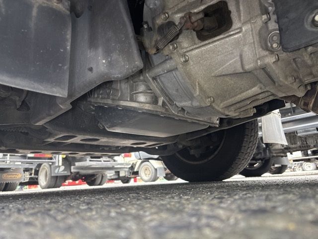 2008 Isuzu Elf ヒラ auction photo 11