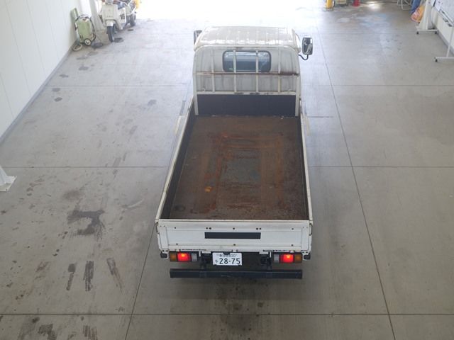 2008 Isuzu Elf ヒラ auction photo 3