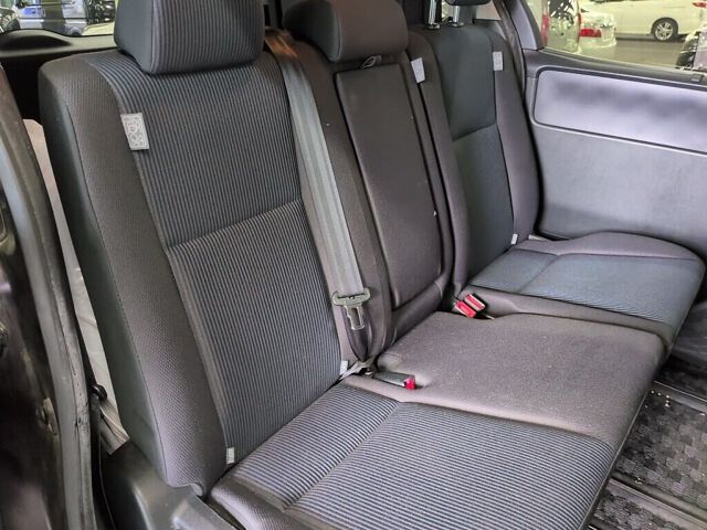 2015 Toyota Noah Xディライトプラス 4WD auction photo 6