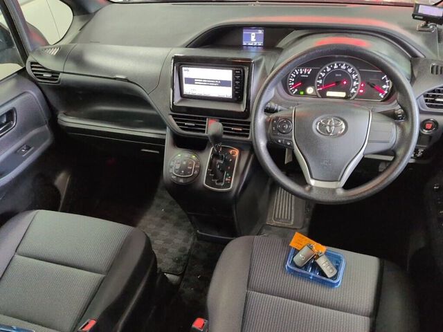 2015 Toyota Noah Xディライトプラス 4WD auction photo 3