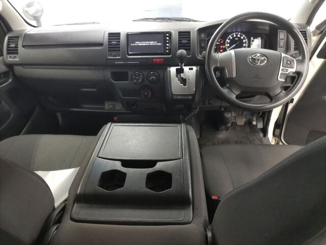 2022 Toyota Hiace ロングDX GLパッケ auction photo 3