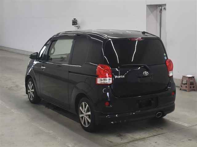 2014 Toyota Porte G auction photo 2