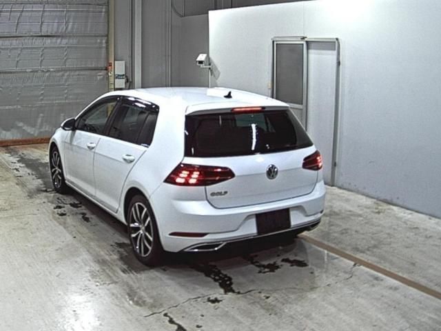 2018 Volkswagen ゴルフ TSIハイライン テックエディション auction photo 2
