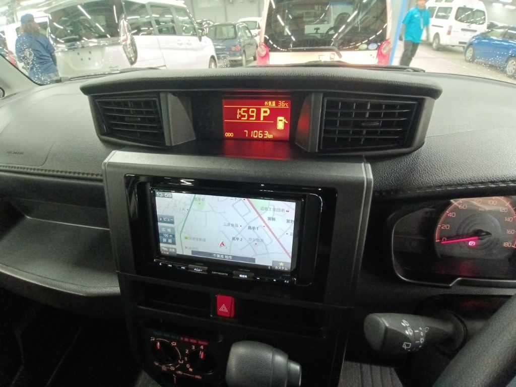 2021 Toyota Roomy X auction photo 11