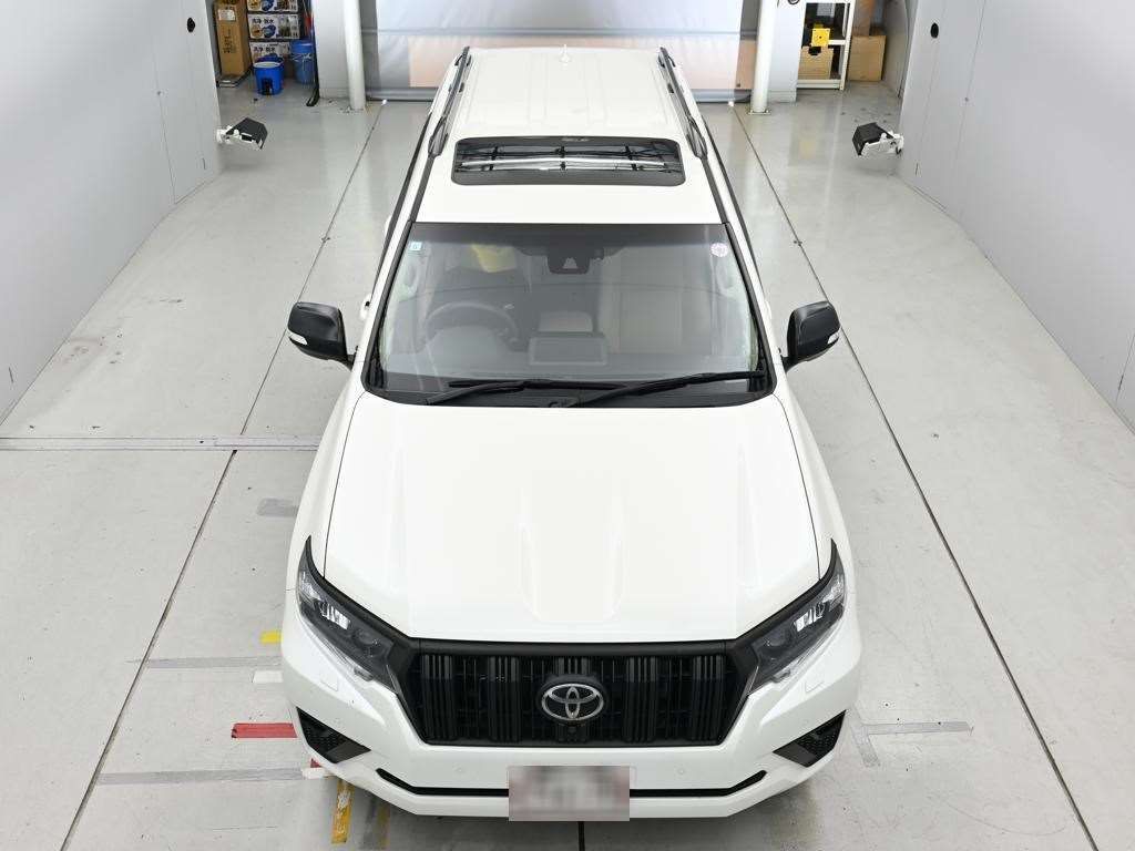 2023 Toyota Land Cruiser Prado TXL Package Matte Bra 4WD auction photo 7