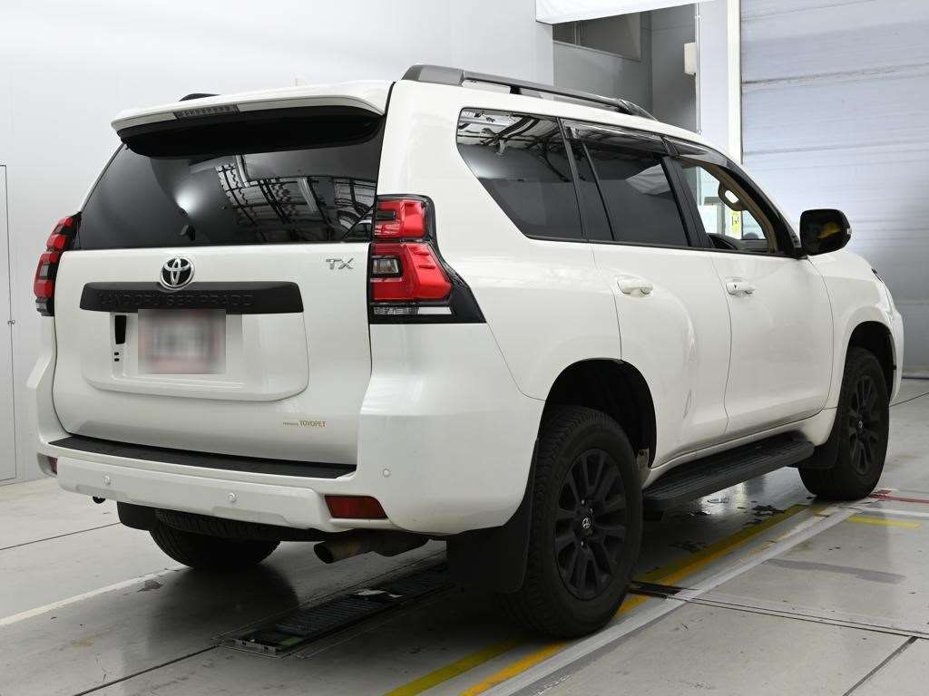 2023 Toyota Land Cruiser Prado TXL Package Matte Bra 4WD auction photo 2