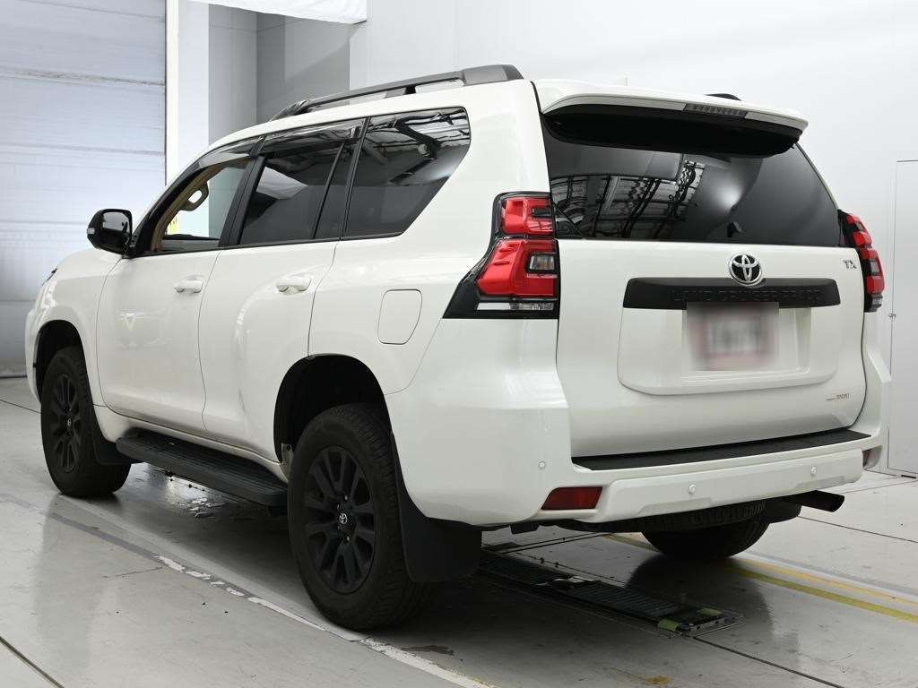 2023 Toyota Land Cruiser Prado TXL Package Matte Bra 4WD auction photo 6