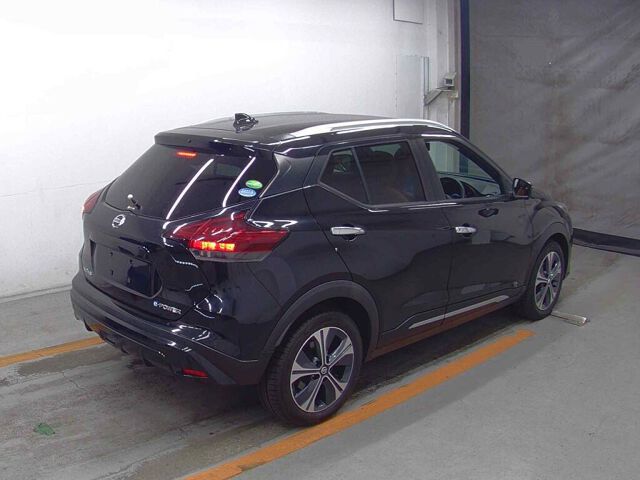 2021 Nissan Kicks XツートーンインテリアED auction photo 5