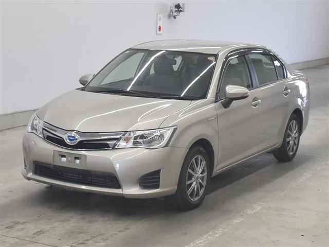 2013 Toyota Corolla Axio ハイブリッド auction photo 4