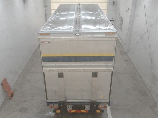 2017 Mitsubishi Fuso Fighter Wing auction photo 3