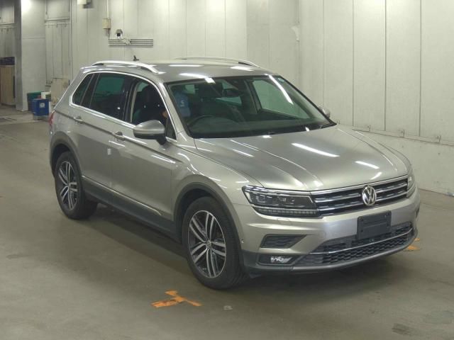 Japan Auction Vehicles 5 2019 Volkswagen VW Tiguan TDI 4M Highline Leather Package auction photo