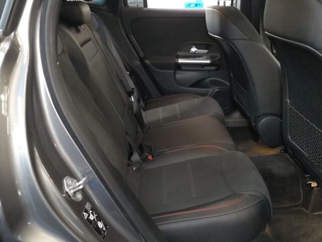 2020 Mercedes-Benz GLA-Class GLA200D4MAMG 4WD auction photo 6
