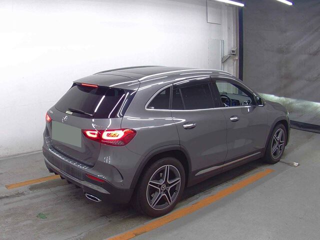 2020 Mercedes-Benz GLA-Class GLA200D4MAMG 4WD auction photo 5
