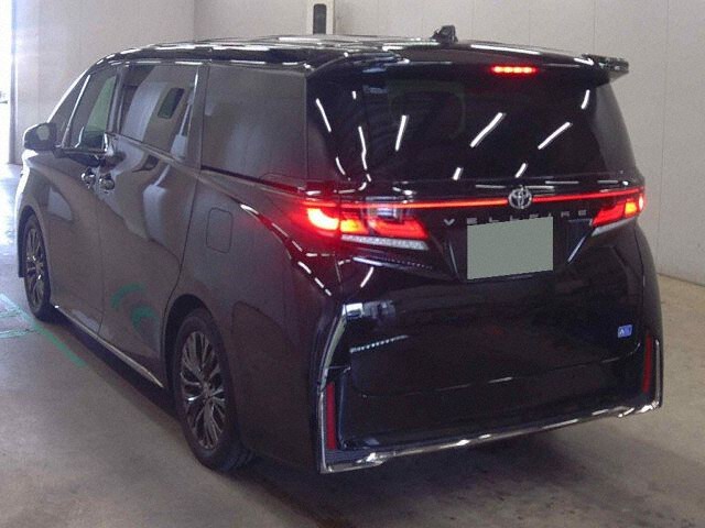 2025 Toyota Vellfire Z Premier auction photo 2