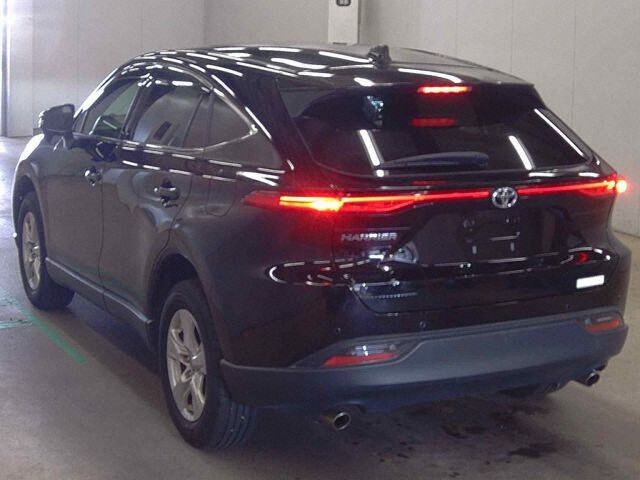 2021 Toyota Harrier S auction photo 2