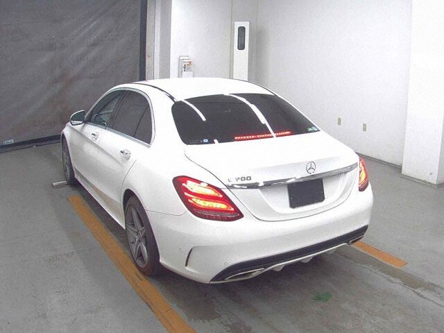 2017 Mercedes-Benz C-Class C200 Ava AMG Line auction photo 2