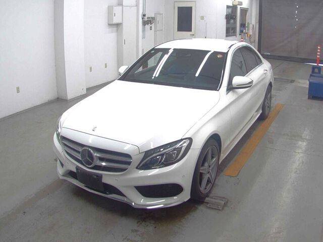 2017 Mercedes-Benz C-Class C200 Ava AMG Line auction photo 4