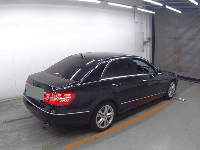 2011 Mercedes-Benz E-Class E300アバンギャルト auction photo 5