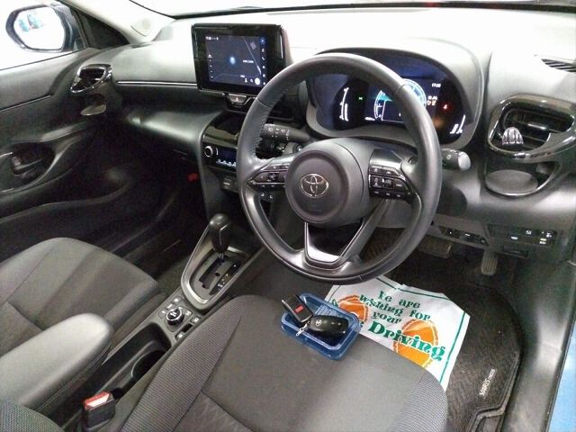 2024 Toyota Yaris Cross G 4WD auction photo 3