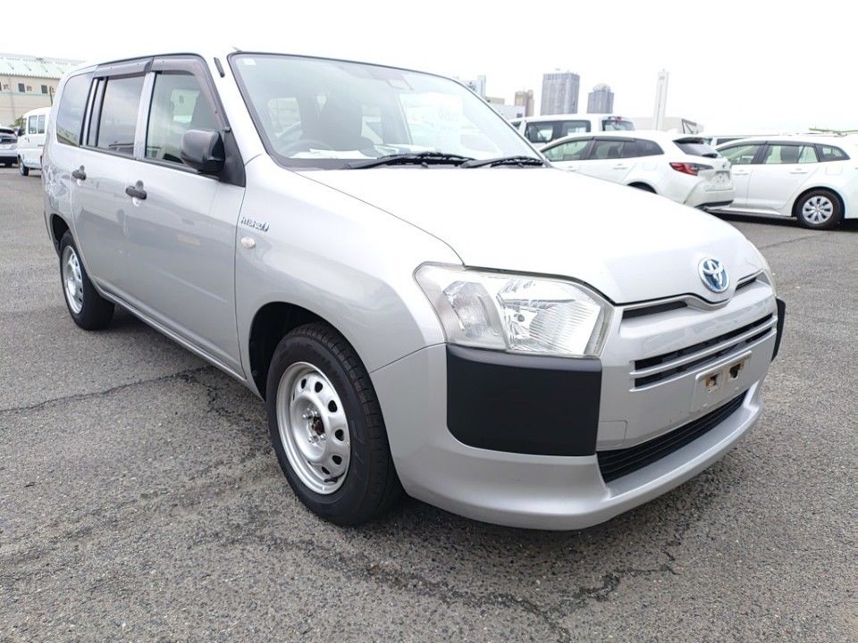 2019 Toyota Succeed auction photo 4