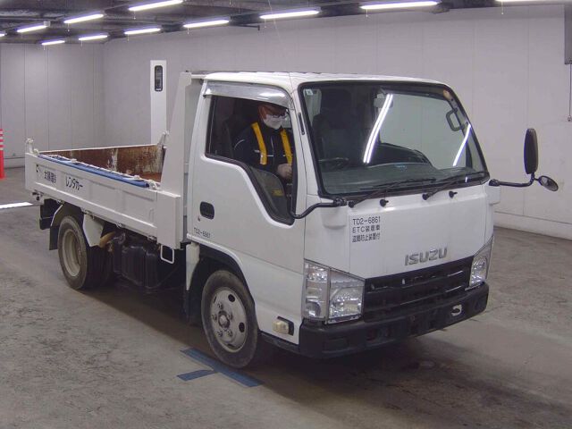 Japan Auction Vehicles 8 2013 Isuzu Elf Full flat low dump auction photo