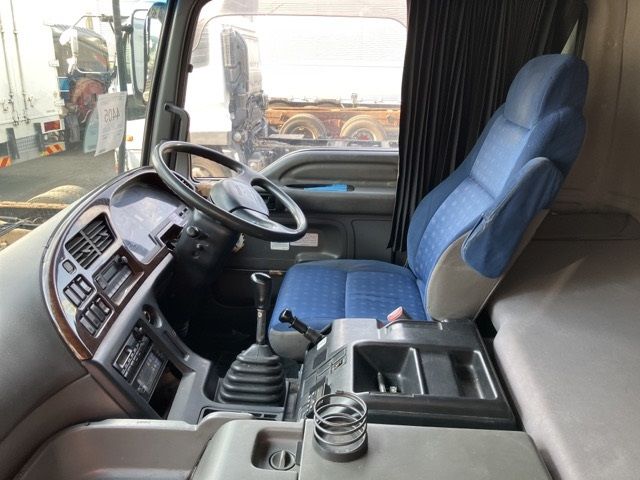 2008 Isuzu Giga auction photo 5