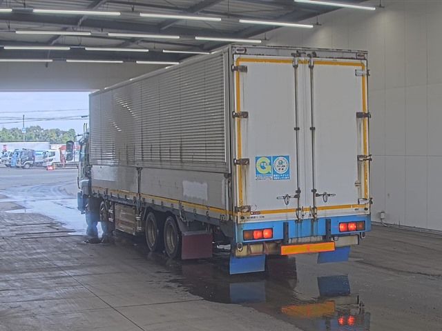 2008 Isuzu Giga auction photo 2