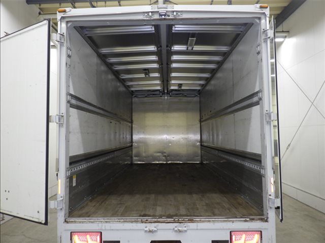 2017 Mitsubishi Fuso Fighter Wing auction photo 4
