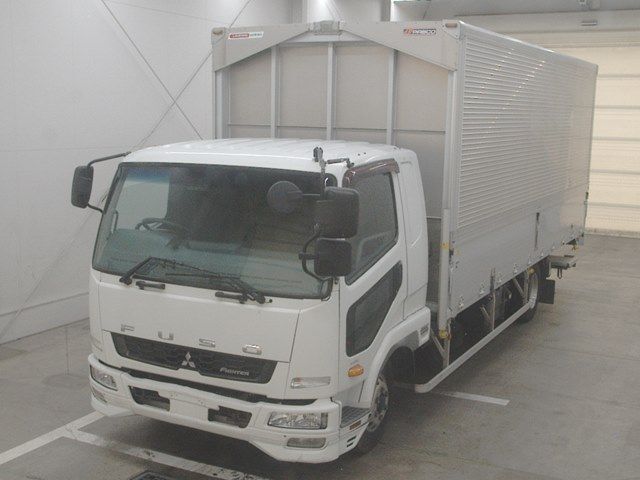 Japan Auction Vehicles 10 2017 Mitsubishi Fuso Fighter Wing auction photo